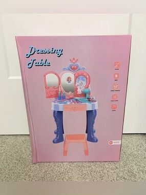 Toddler Vanity play set